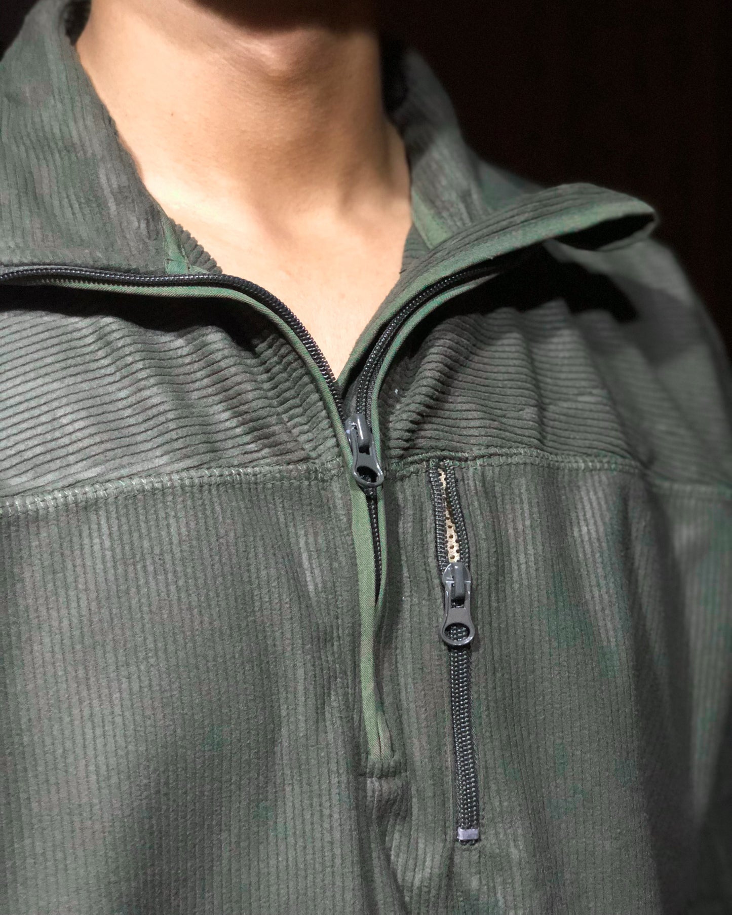 OLIVE GREEN QUARTER-ZIP JUMPER